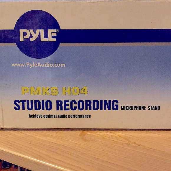 Studio recording microphone stand - Picture 1 of 3